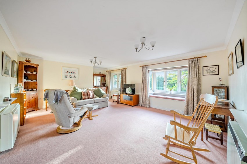 Images for Lyefield Court, Emmer Green, Reading