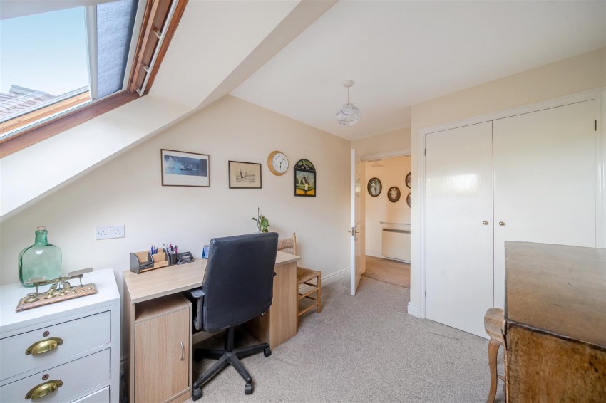 Images for Lyefield Court, Emmer Green, Reading