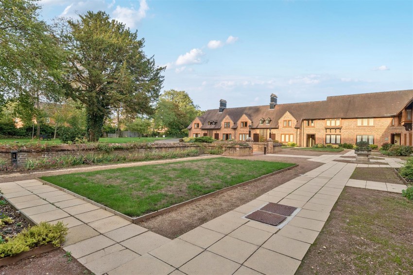 Images for Lyefield Court, Emmer Green, Reading