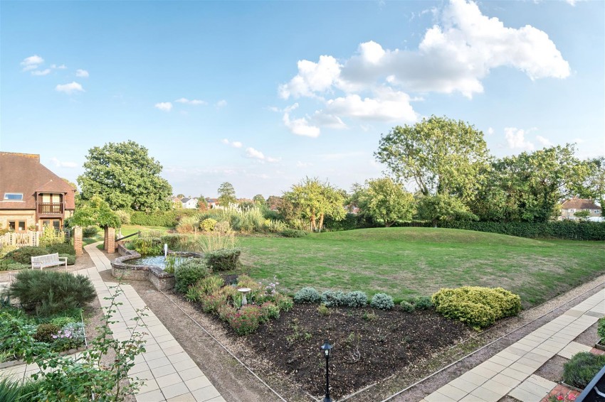 Images for Lyefield Court, Emmer Green, Reading