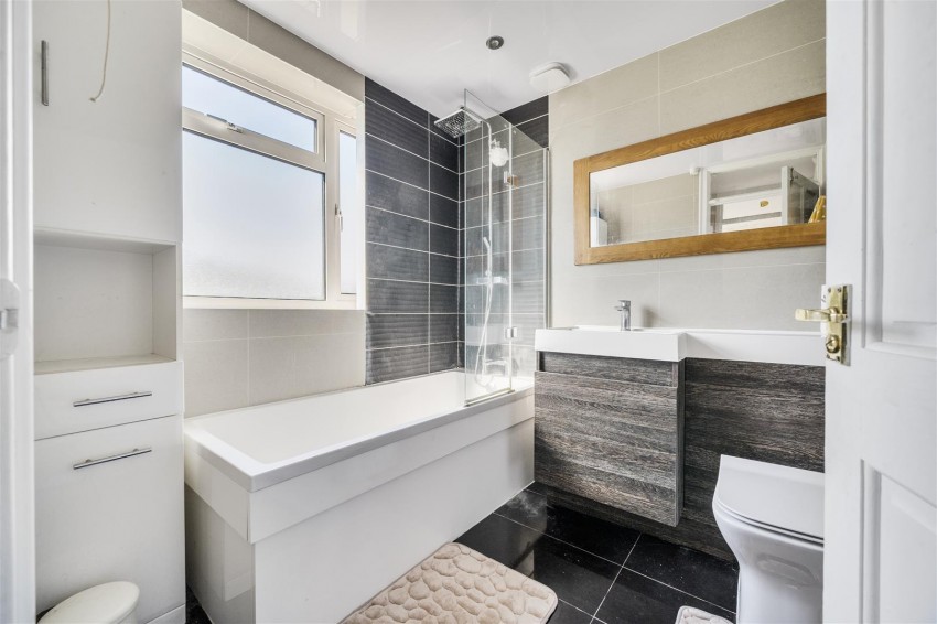 Images for Abingdon Drive, Caversham, Reading