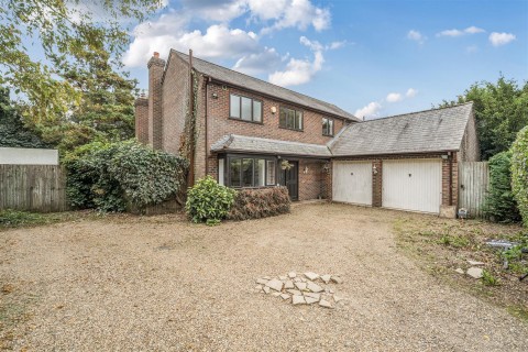 View Full Details for The Hamlet, Gallowstree Common, Reading