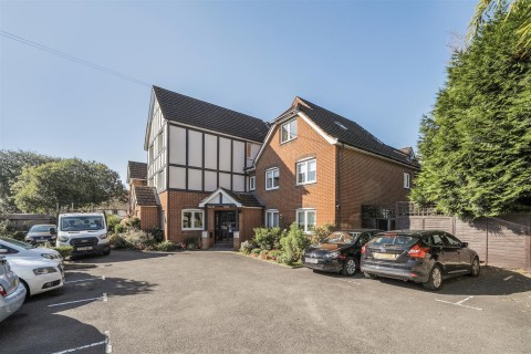 View Full Details for Priory Avenue, Caversham, Reading