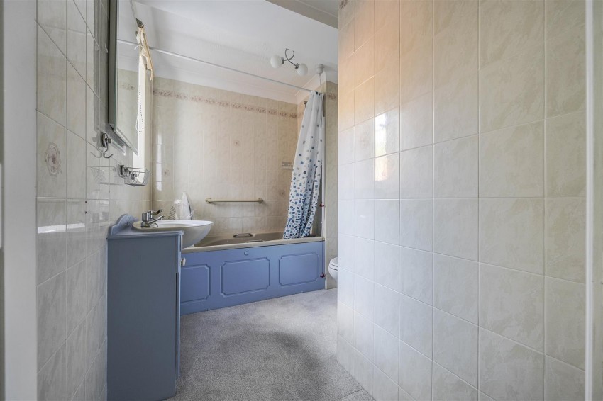 Images for Priory Avenue, Caversham, Reading