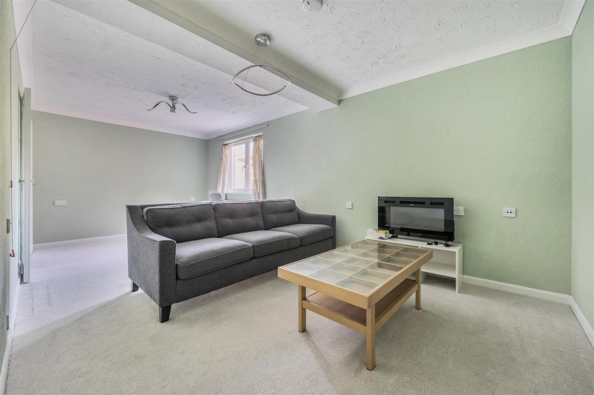 Images for Priory Avenue, Caversham, Reading