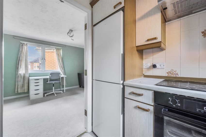 Images for Priory Avenue, Caversham, Reading