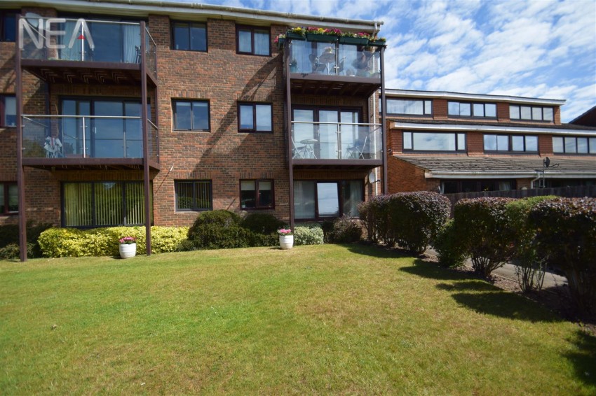 Images for Cardinal Close, Caversham, Reading