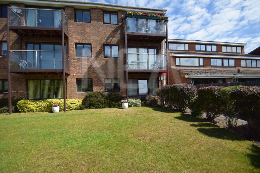 Images for Cardinal Close, Caversham, Reading