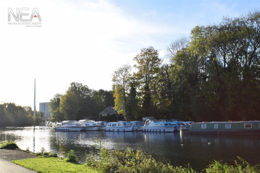 Images for Cardinal Close, Caversham, Reading