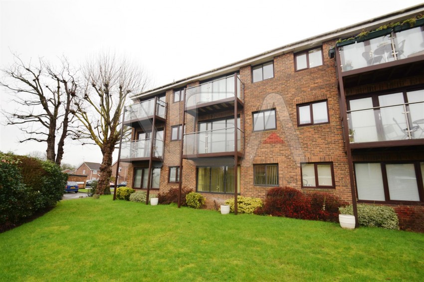 Images for Cardinal Close, Caversham, Reading