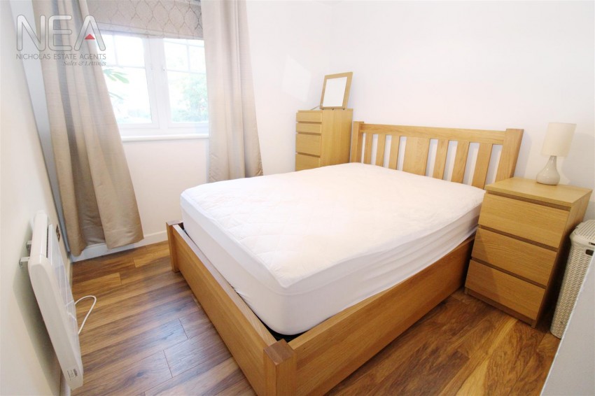 Images for Simmonds Street, Holybrook, Reading