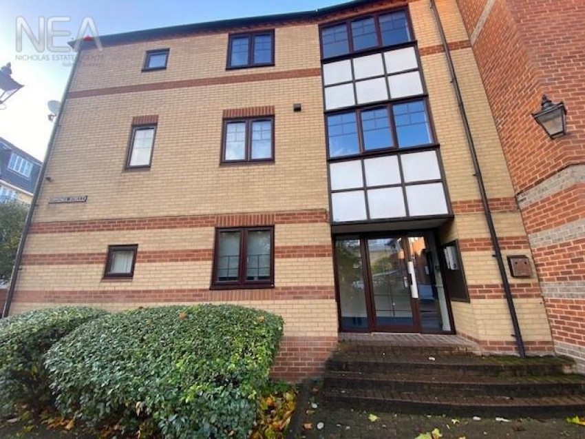 Images for Simmonds Street, Holybrook, Reading