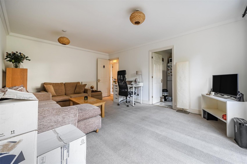 Images for Elliotts Way, Caversham, Reading