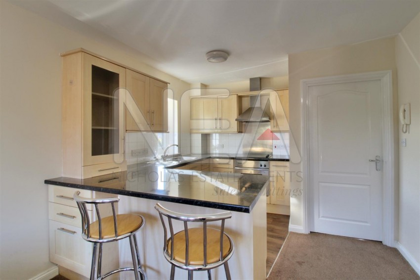 Images for Briants Avenue, Caversham, Reading