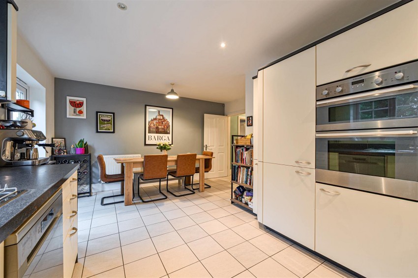 Images for Charlotte Close, Caversham, Reading