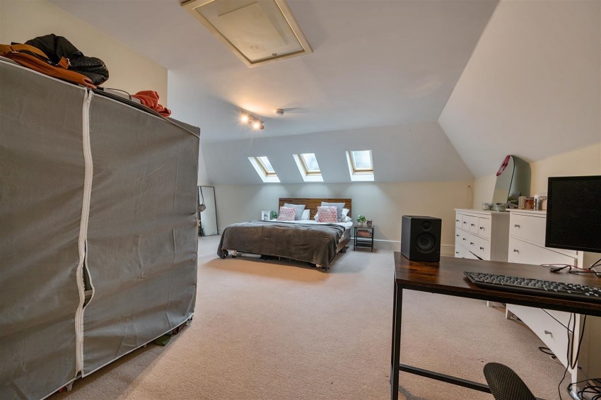 Images for Charlotte Close, Caversham, Reading