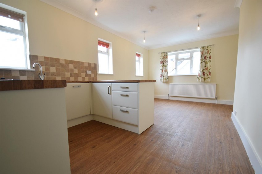 Images for Gosbrook Road, Caversham, Reading