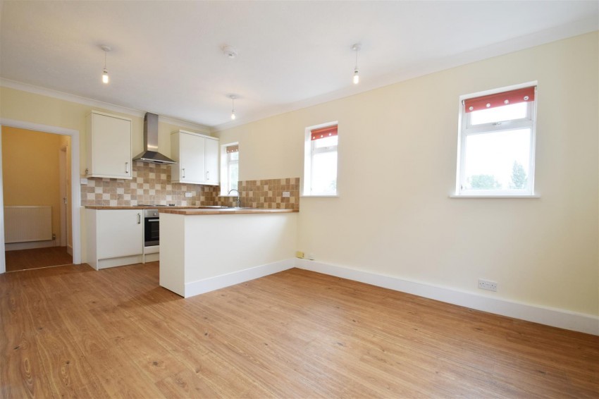 Images for Gosbrook Road, Caversham, Reading