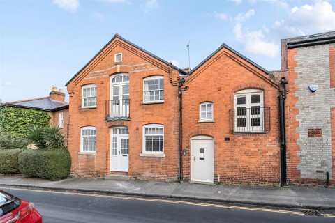 View Full Details for St. Johns Hill, Reading, Berkshire