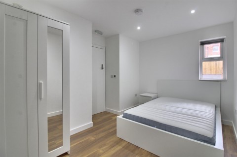 View Full Details for Norfolk Road, West Reading