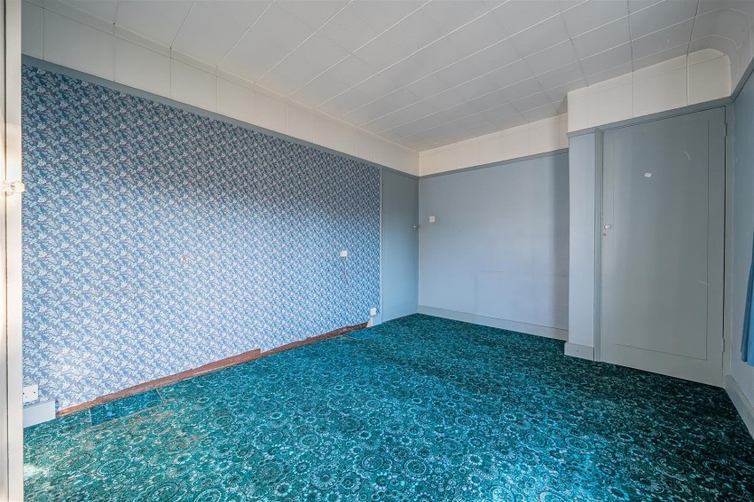 Images for Buckingham Drive, Emmer Green, Reading