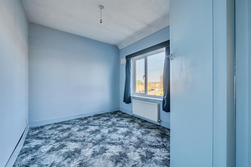 Images for Buckingham Drive, Emmer Green, Reading