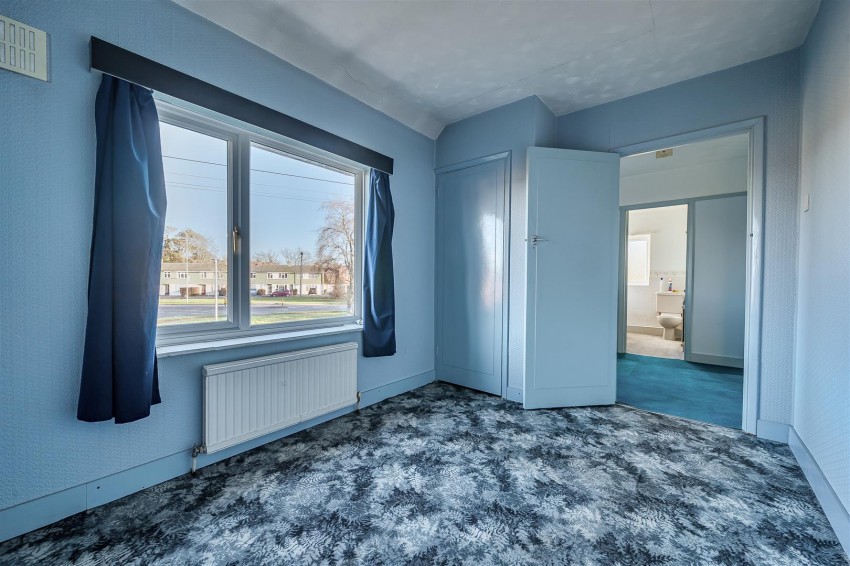 Images for Buckingham Drive, Emmer Green, Reading