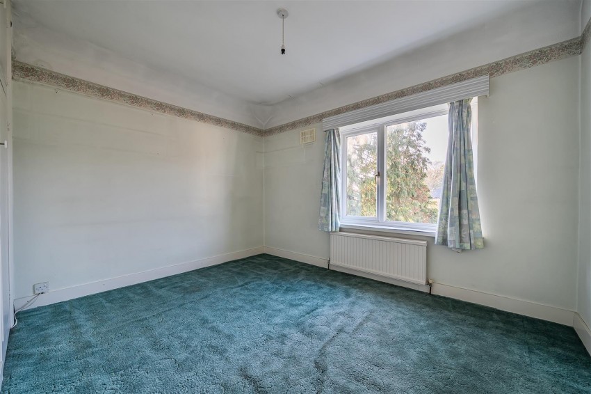 Images for Buckingham Drive, Emmer Green, Reading