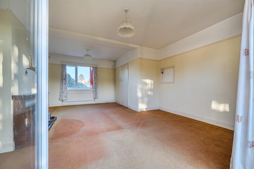 Images for Buckingham Drive, Emmer Green, Reading