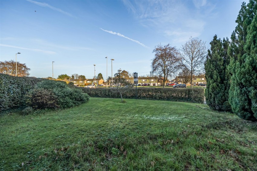 Images for Buckingham Drive, Emmer Green, Reading