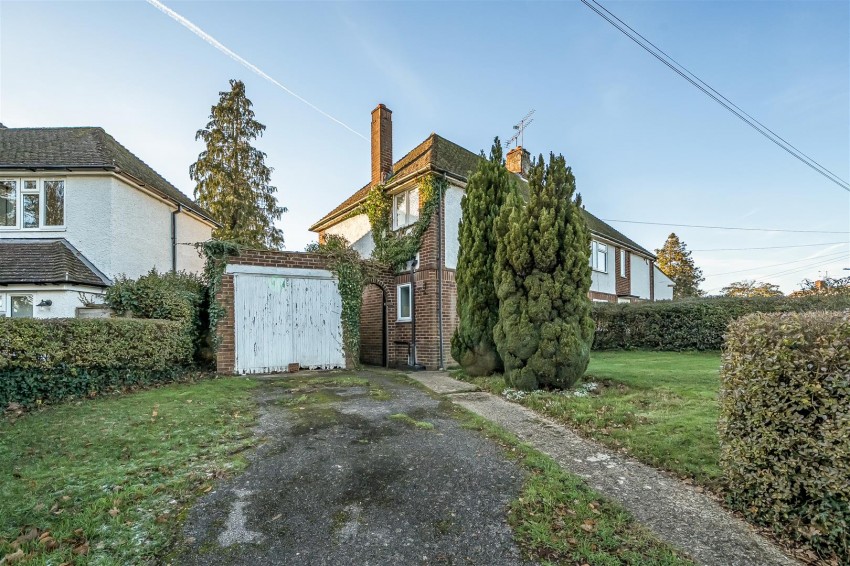 Images for Buckingham Drive, Emmer Green, Reading