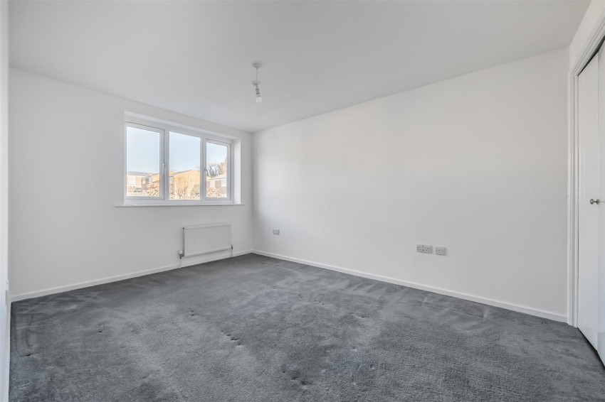 Images for Highbridge Close, Caversham, Reading