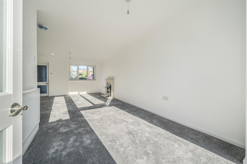 Images for Highbridge Close, Caversham, Reading