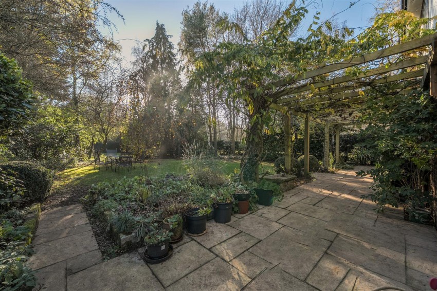 Images for Coopers Pightle, Kidmore End, Reading