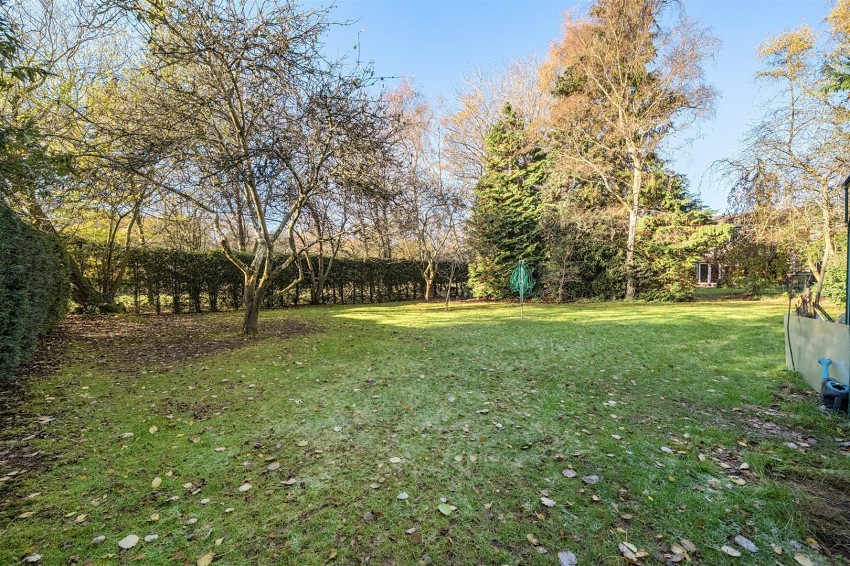 Images for Coopers Pightle, Kidmore End, Reading