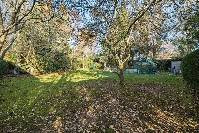 Images for Coopers Pightle, Kidmore End, Reading