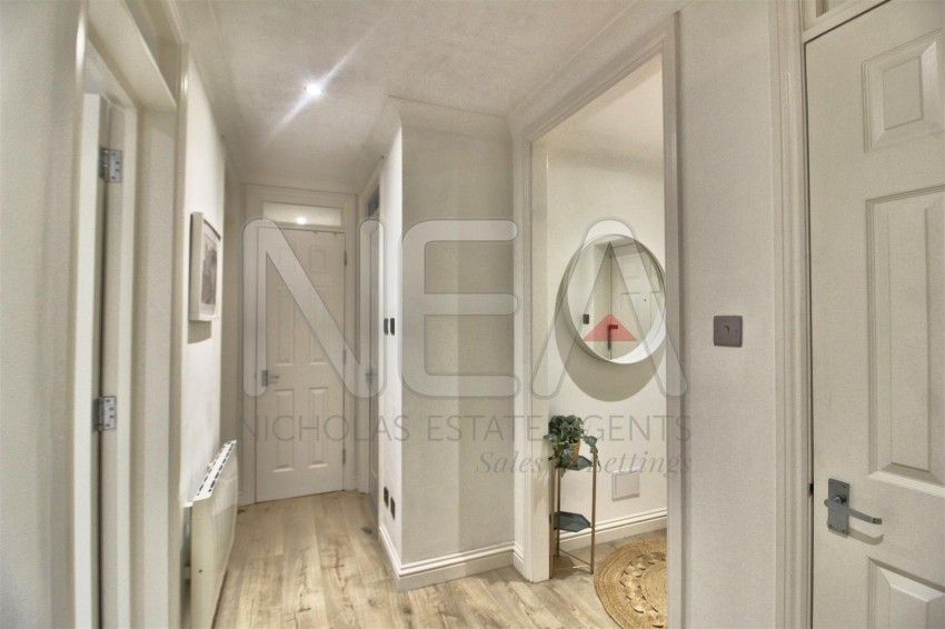 Images for Balmore Park, Caversham, Reading