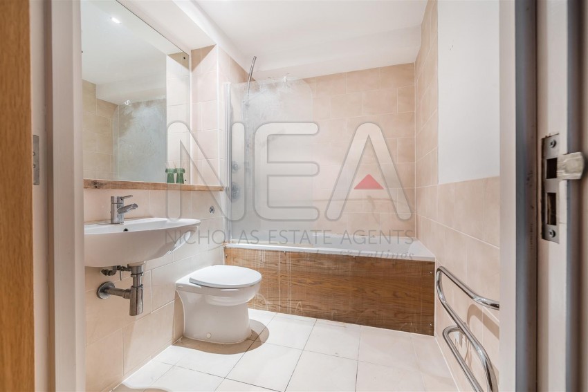 Images for St James Wharf, Forbury Road, Reading