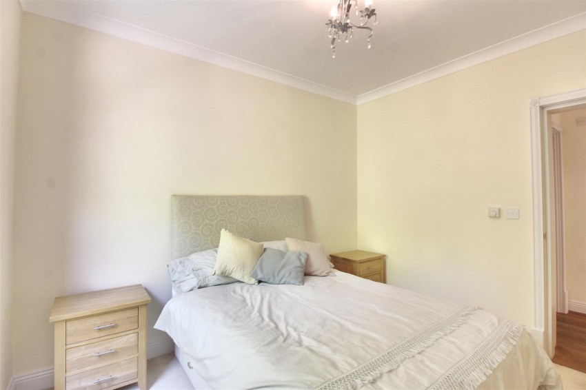 Images for Treetops, Caversham, Reading