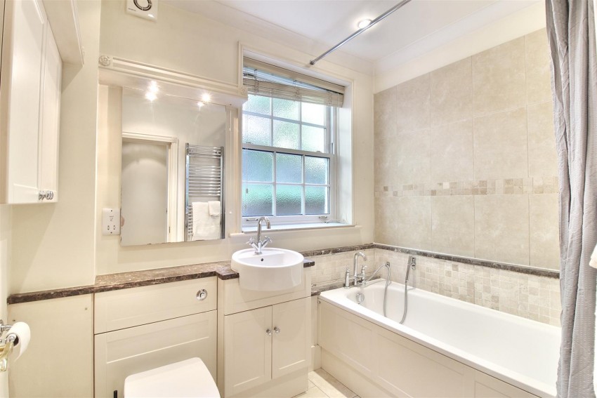 Images for Treetops, Caversham, Reading