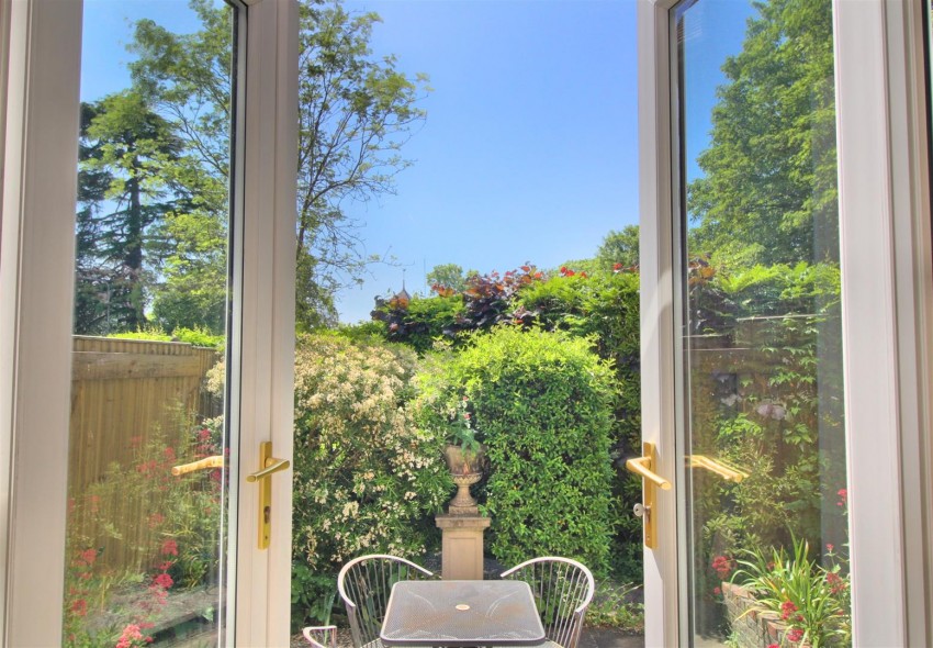 Images for Treetops, Caversham, Reading