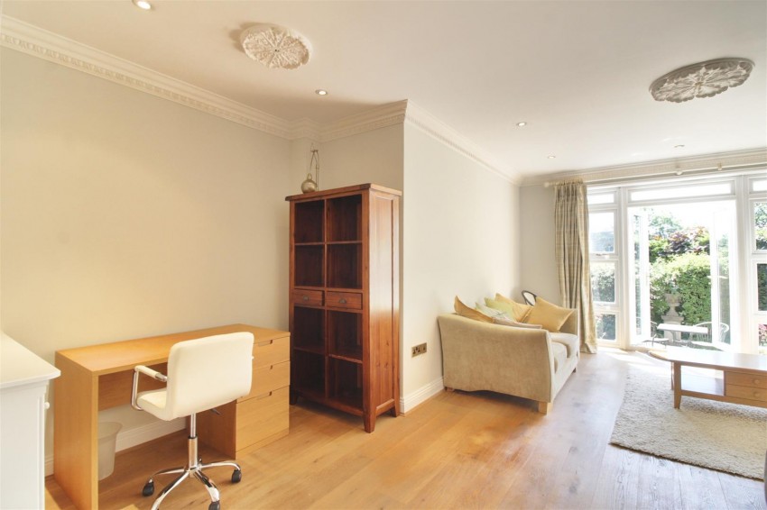 Images for Treetops, Caversham, Reading