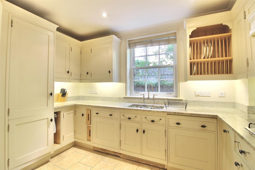 Images for Treetops, Caversham, Reading