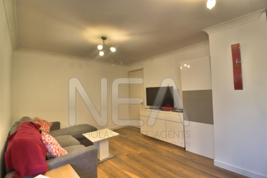 Images for Simmonds Street, Holybrook, Reading