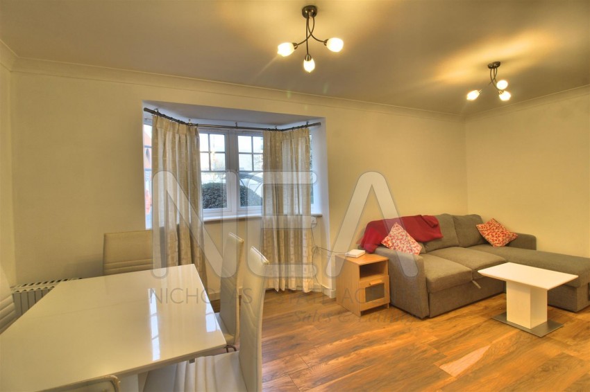 Images for Simmonds Street, Holybrook, Reading