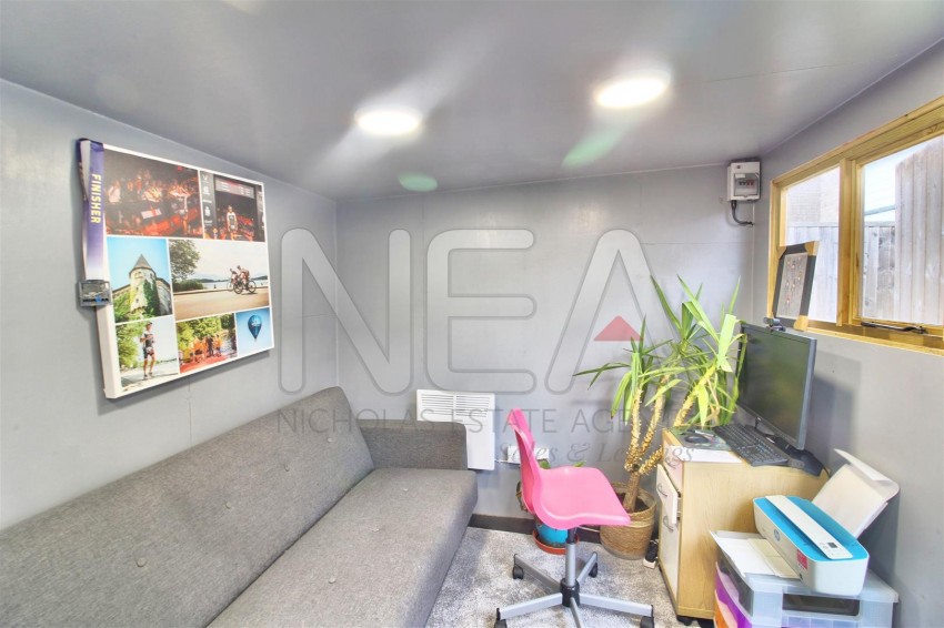 Images for Lomond Avenue, Caversham, Reading