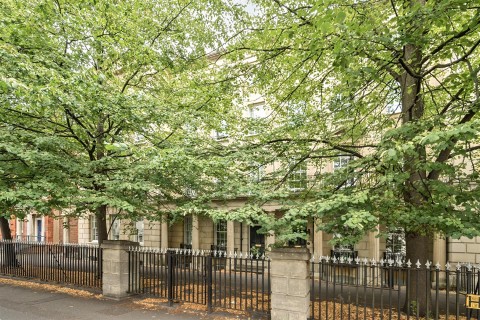 View Full Details for London Road, Reading, Berkshire