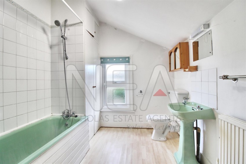 Images for Donnington Gardens, Reading