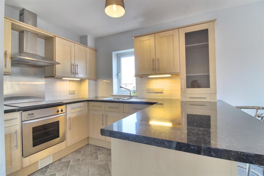 Images for Briants Avenue, Caversham, Reading