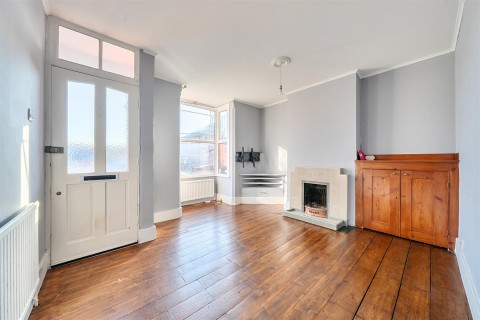 View Full Details for Chester Street, Caversham, Reading